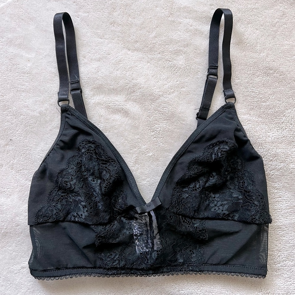LACE BRALETTE TOP